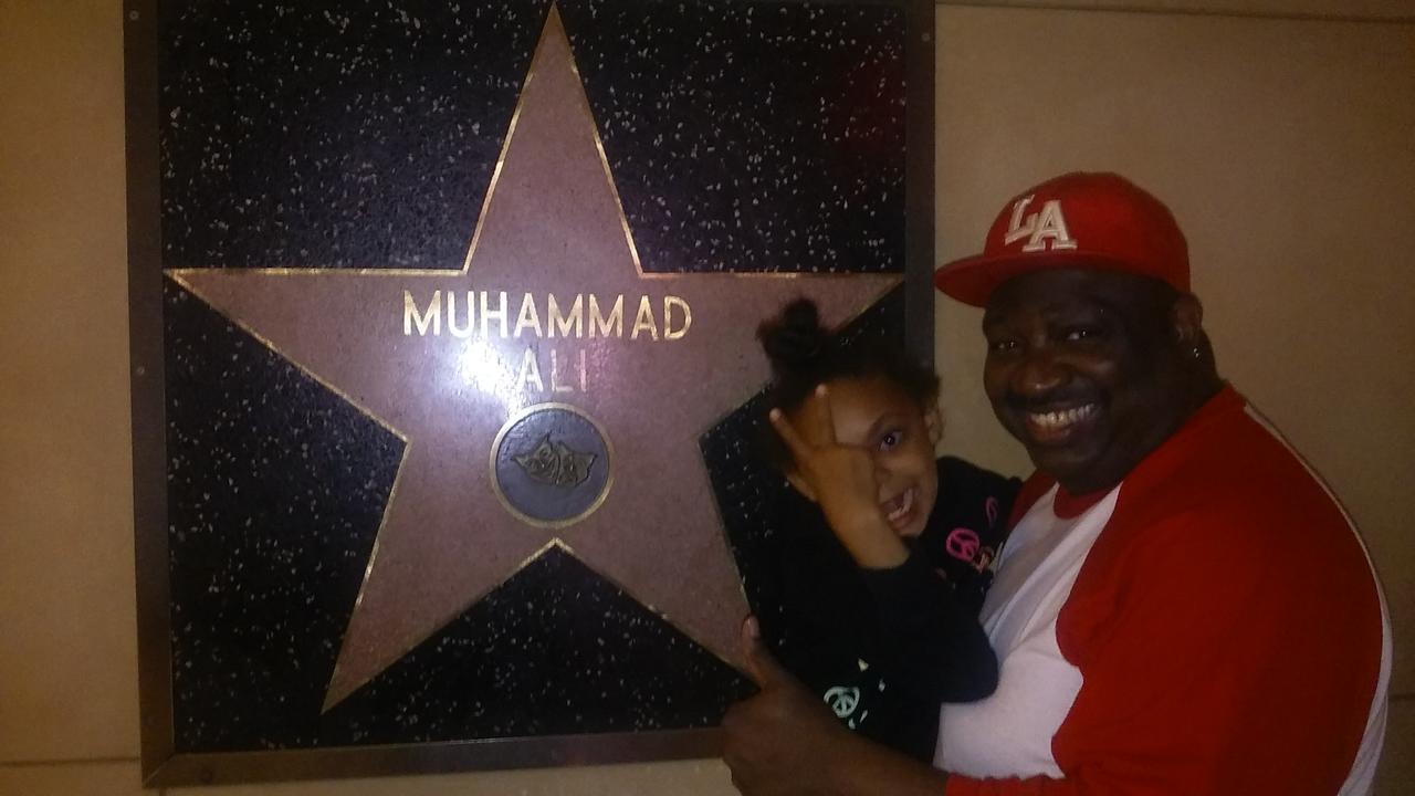 Hostal Hollywood Highland And *